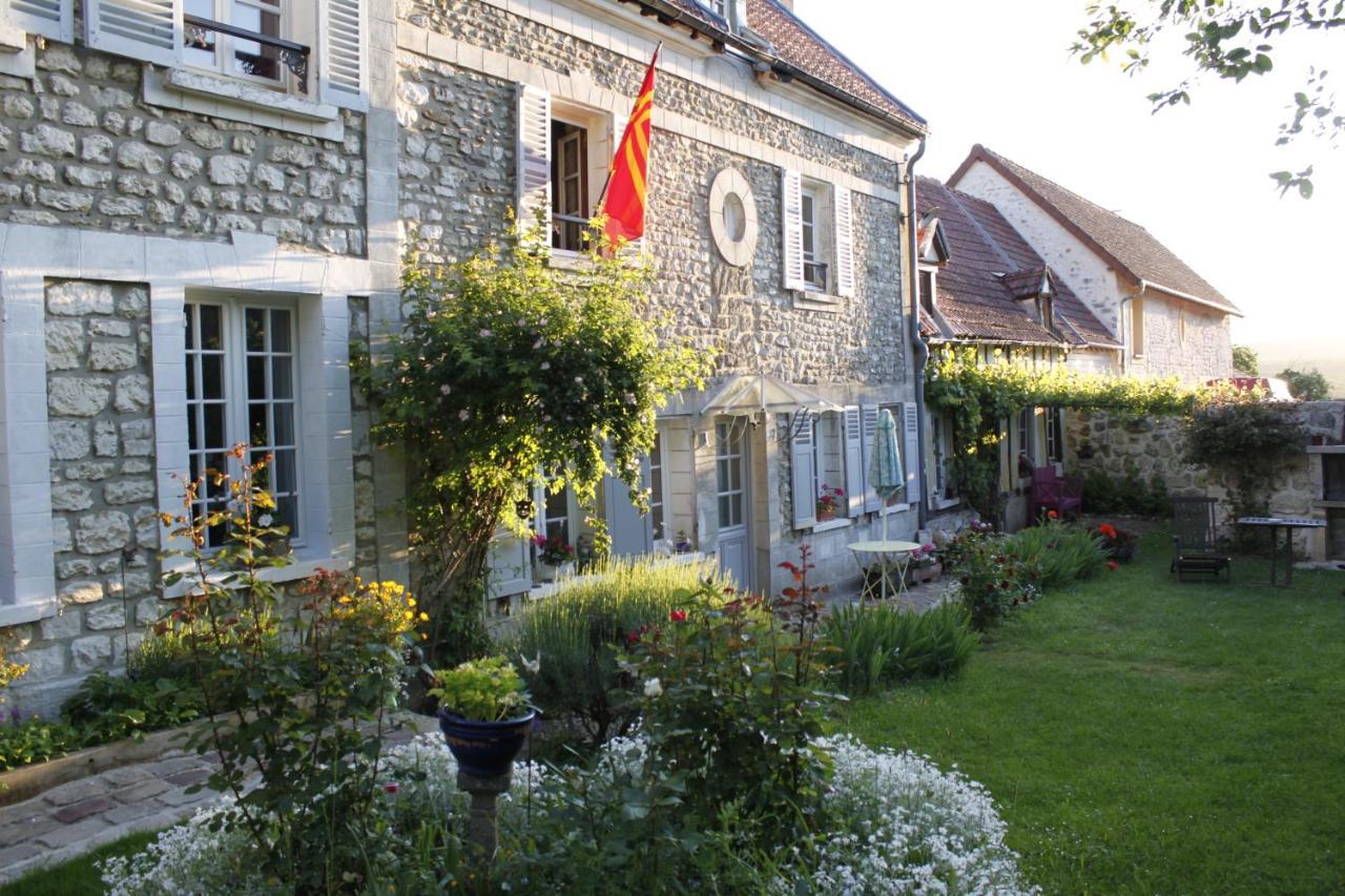 Avenue Du Chateau Saint-Just  Luaran gambar