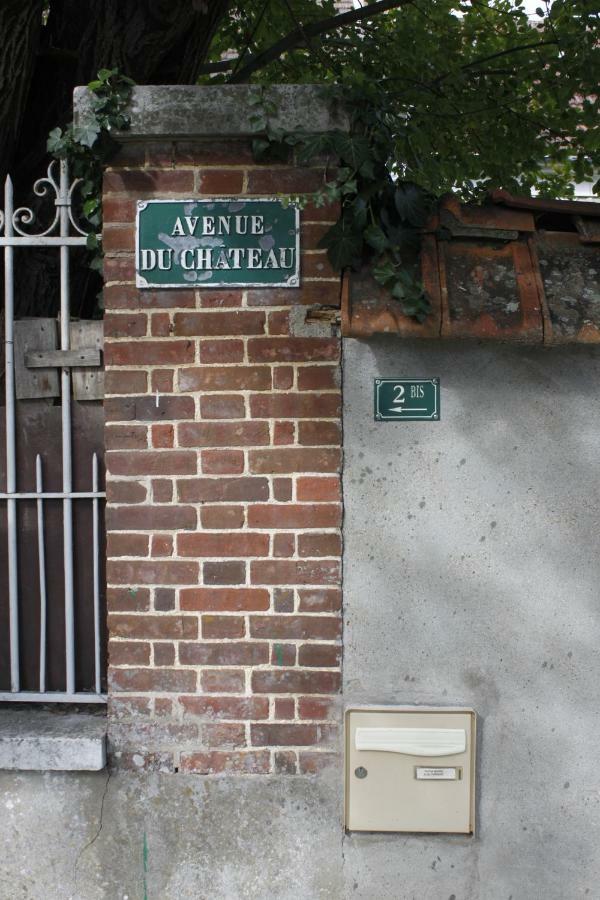 Avenue Du Chateau Saint-Just  Luaran gambar